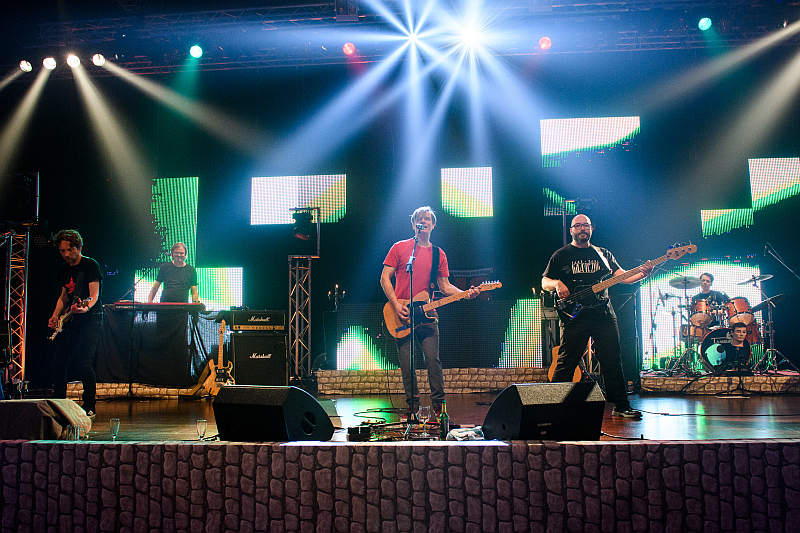 just a click to see next pic